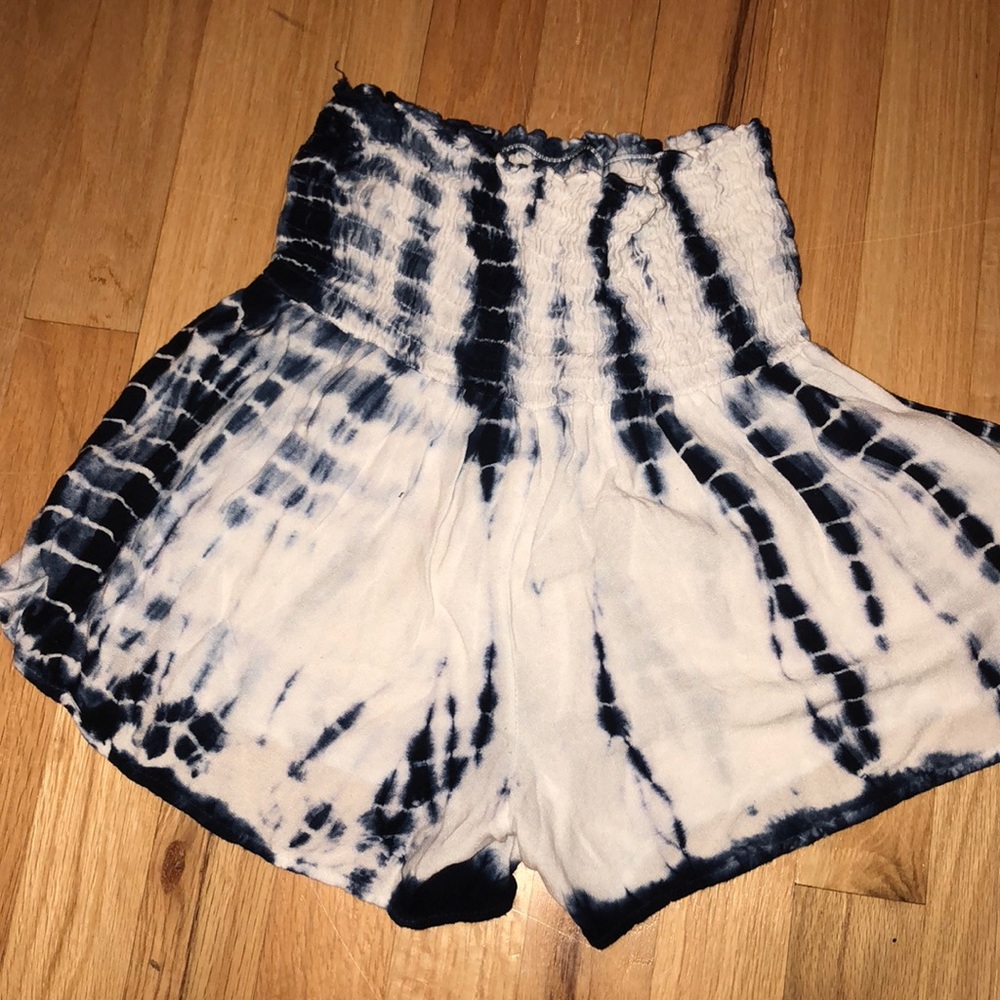 Fancy tie dyed shorts